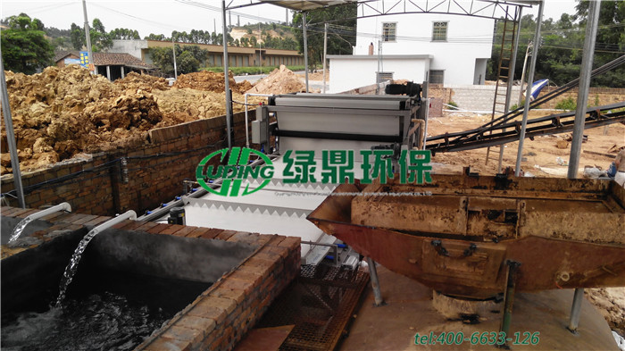 帶式壓濾機(jī)現(xiàn)場安裝調(diào)試維護(hù)注意問題 2