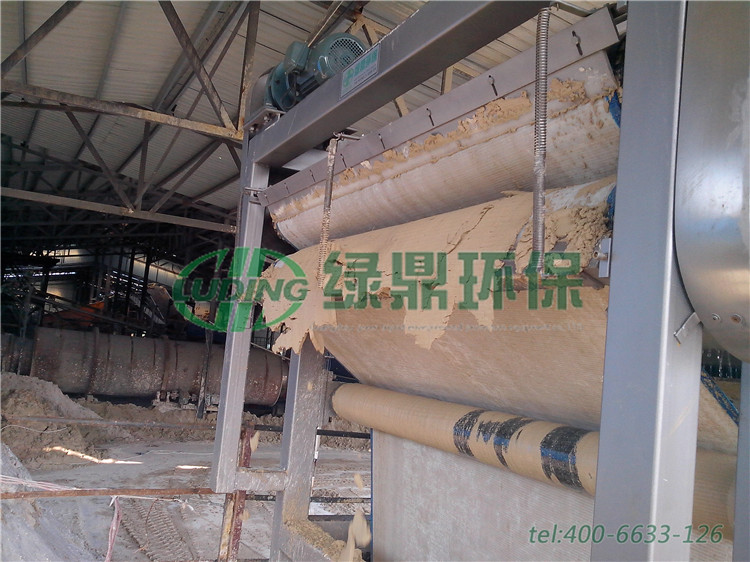 帶式壓濾機(jī)處理湖南益陽(yáng)礦山泥漿案例 3