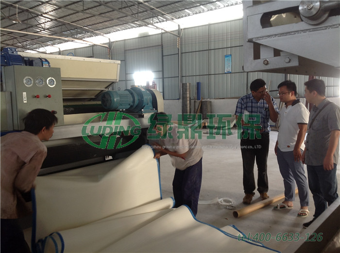 如何接帶式壓濾機(jī)濾布