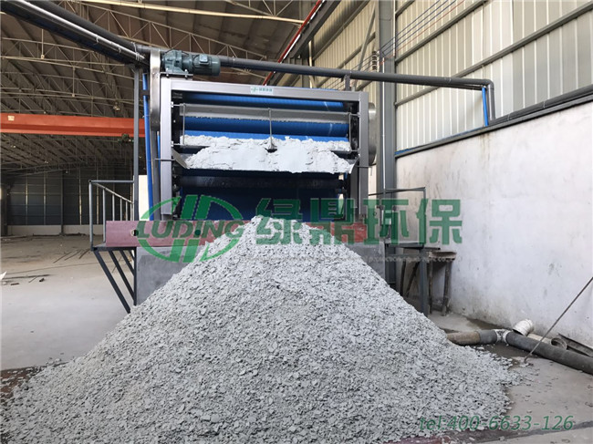 廣東佛山鋁業鋁材廠帶式壓濾機處理現場 5