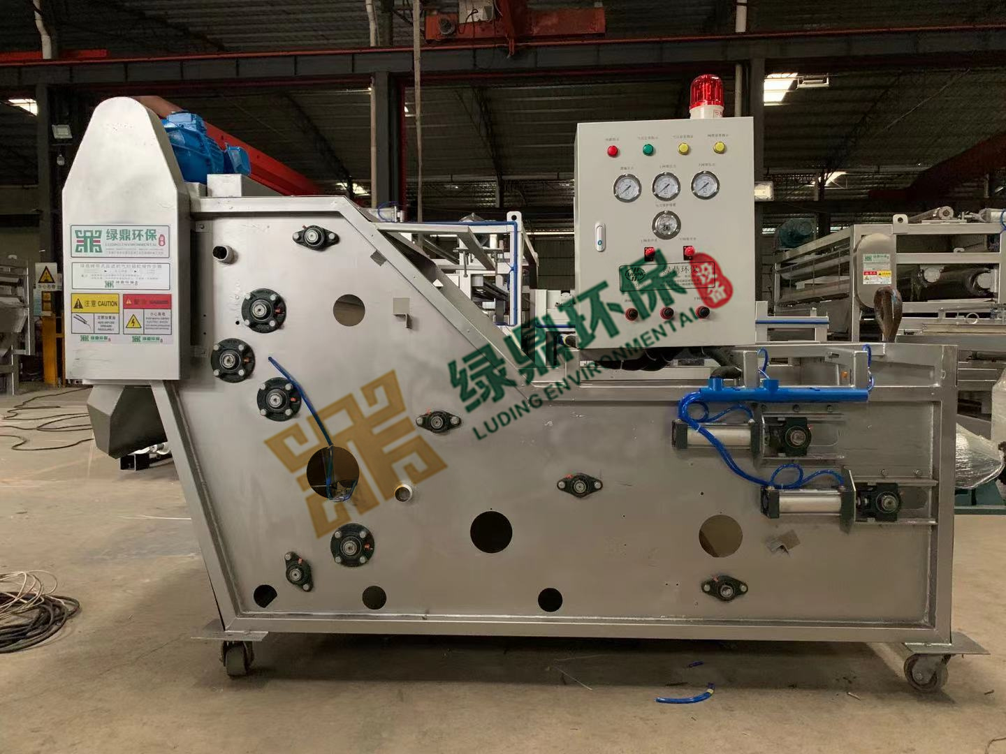 標準緊湊款帶式壓濾機工廠污泥處理設備 3